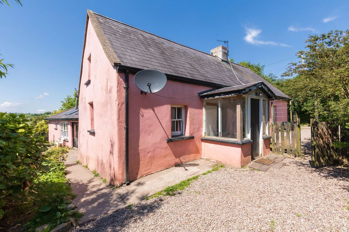 Extended Cottage For Sale: Marlogue Cottage, Walterstown, Cobh, Co. Cork Extended Cottage For Sale: Marlogue Cottage, Walterstown, Cobh, Co. Cork