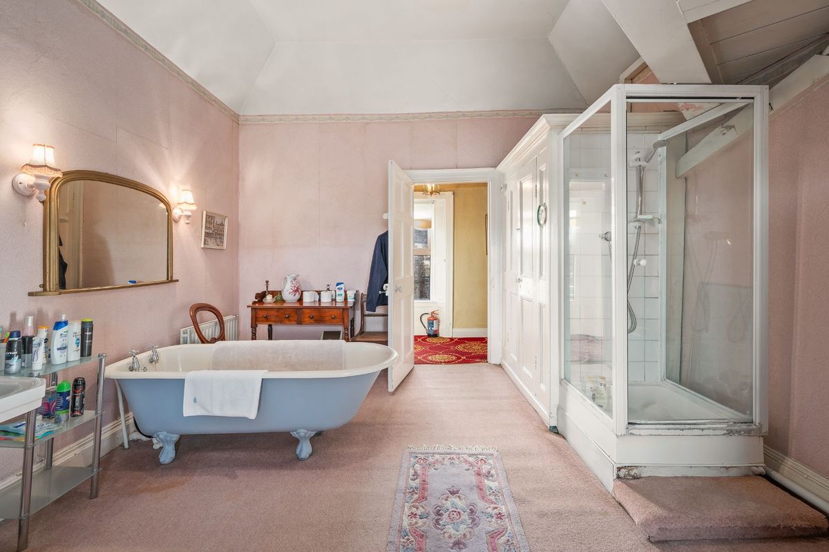 Georgian Home For Sale: Millmount, Main Street, Charleville, Co. Cork Georgian Home For Sale: Millmount, Main Street, Charleville, Co. Cork