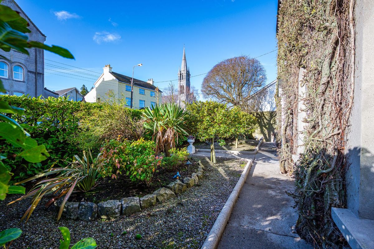 Georgian Home For Sale: Millmount, Main Street, Charleville, Co. Cork Georgian Home For Sale: Millmount, Main Street, Charleville, Co. Cork