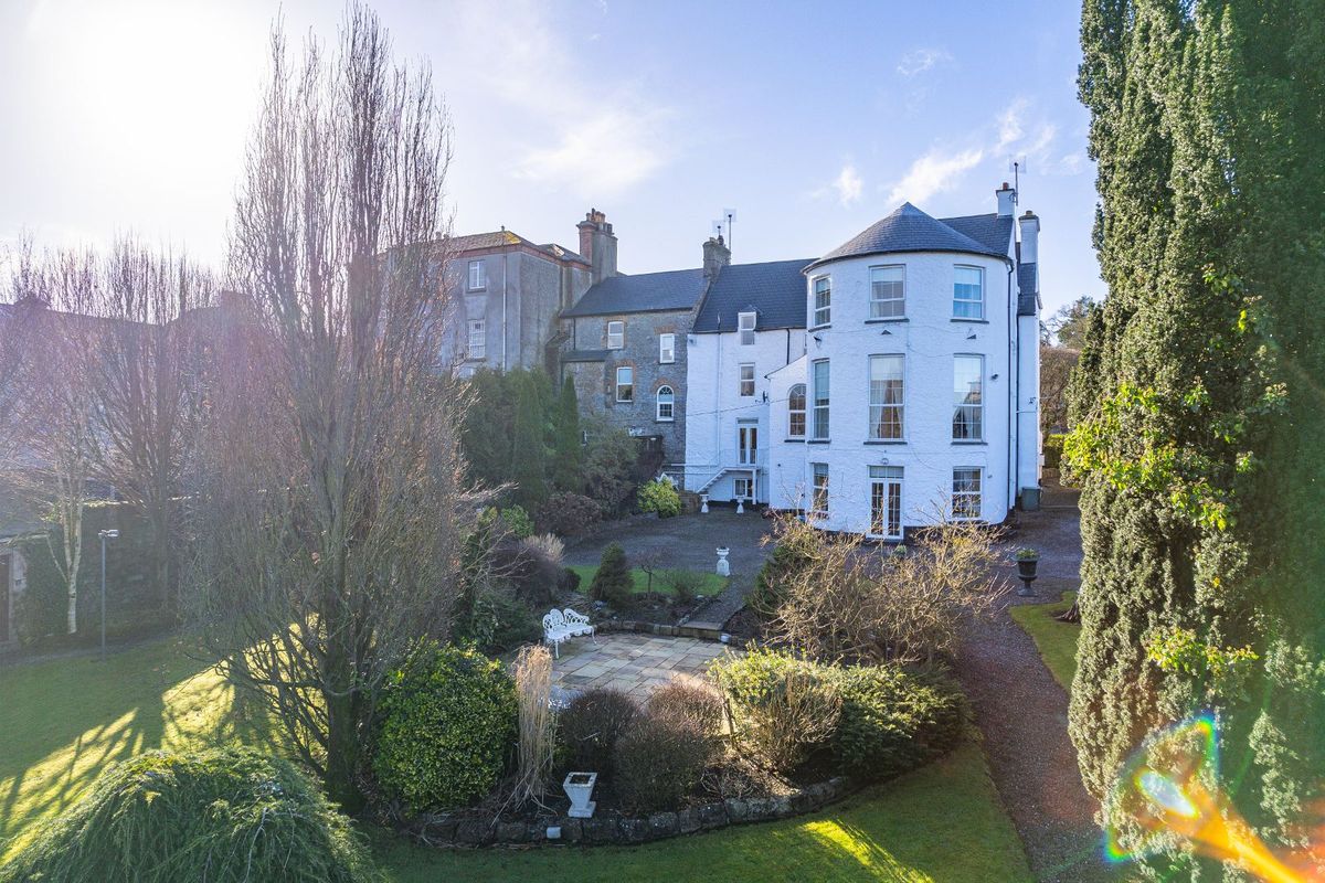 Georgian Home For Sale: Millmount, Main Street, Charleville, Co. Cork Georgian Home For Sale: Millmount, Main Street, Charleville, Co. Cork