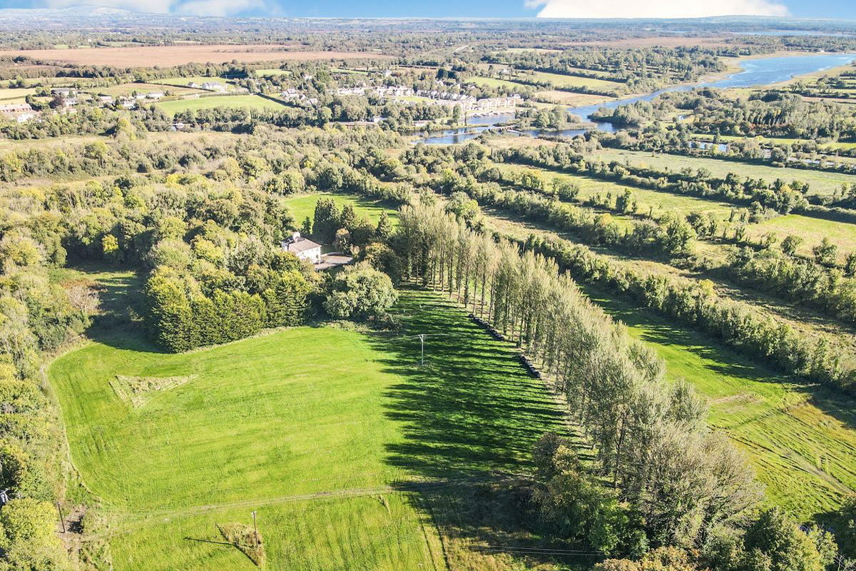 Period Residence For Sale: Mount Ashley, Glebe, Roosky, Co. Roscommon Period Residence For Sale: Mount Ashley, Glebe, Roosky, Co. Roscommon