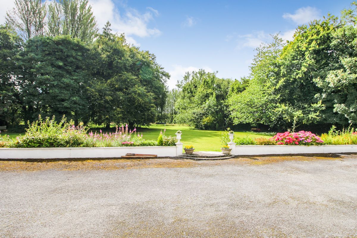 Period Residence For Sale: Mount Ashley, Glebe, Roosky, Co. Roscommon Period Residence For Sale: Mount Ashley, Glebe, Roosky, Co. Roscommon