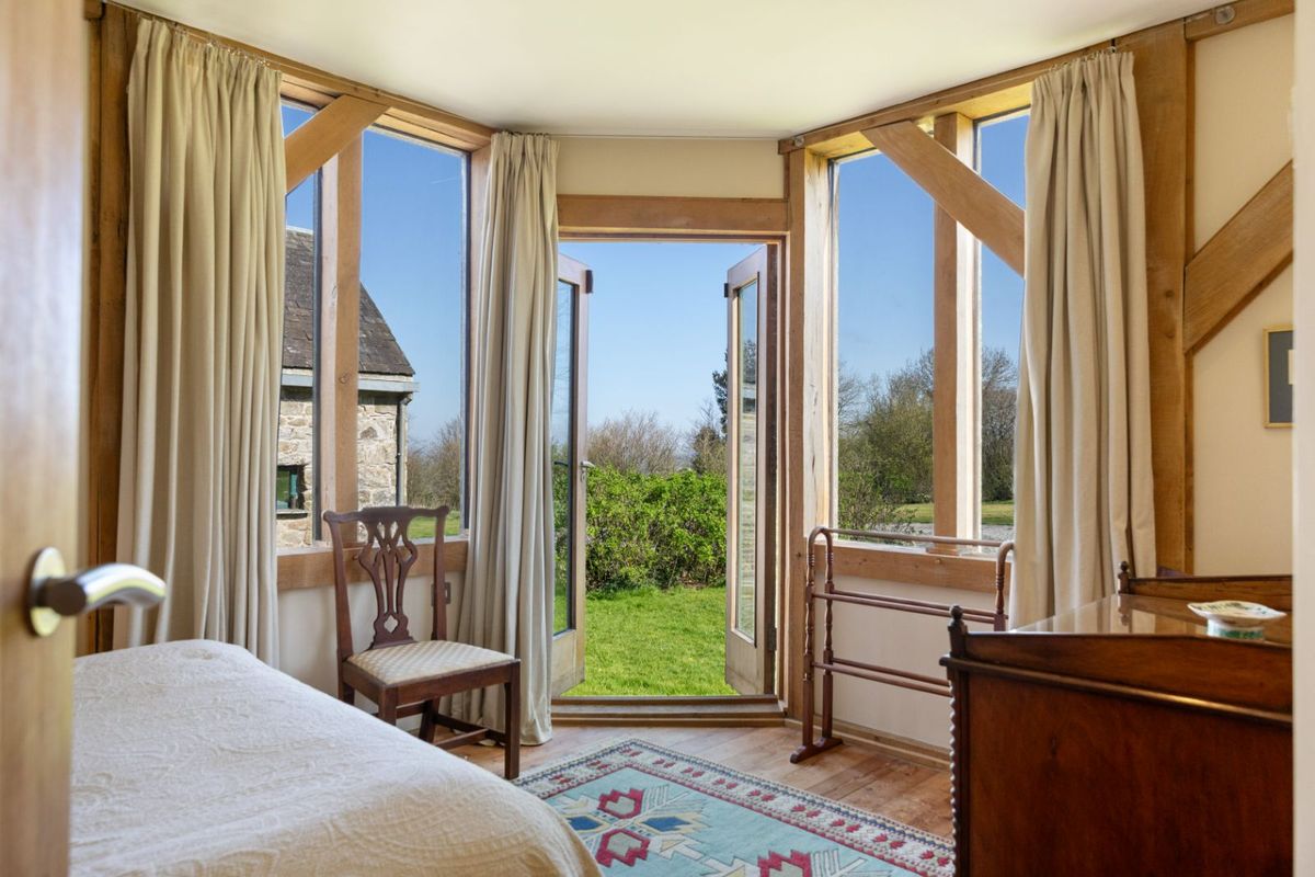 Renovated and Extended Farmhouse For Sale: Mount Coggill, Griffinstown, Borris, Co. Kilkenny Renovated and Extended Farmhouse For Sale: Mount Coggill, Griffinstown, Borris, Co. Kilkenny