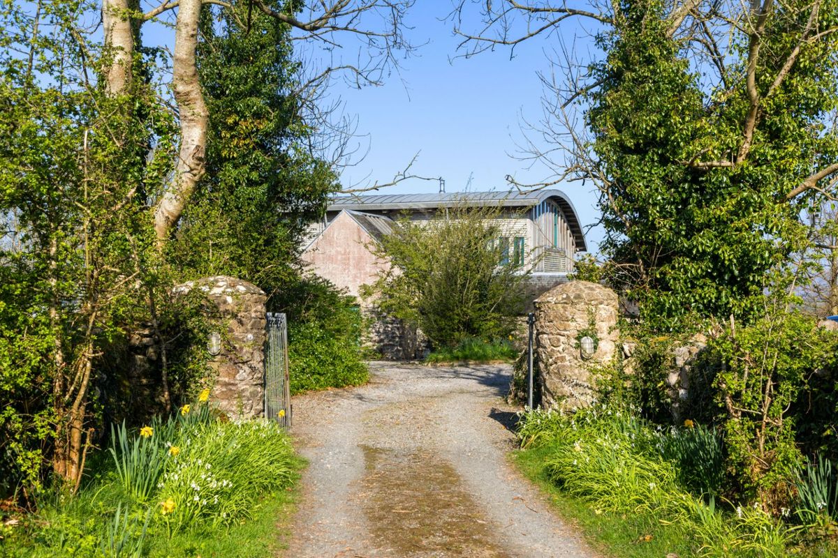 Renovated and Extended Farmhouse For Sale: Mount Coggill, Griffinstown, Borris, Co. Kilkenny Renovated and Extended Farmhouse For Sale: Mount Coggill, Griffinstown, Borris, Co. Kilkenny