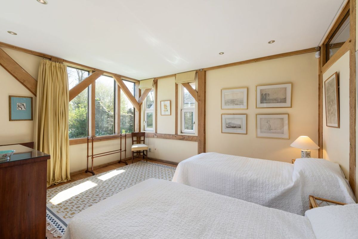 Renovated and Extended Farmhouse For Sale: Mount Coggill, Griffinstown, Borris, Co. Kilkenny Renovated and Extended Farmhouse For Sale: Mount Coggill, Griffinstown, Borris, Co. Kilkenny