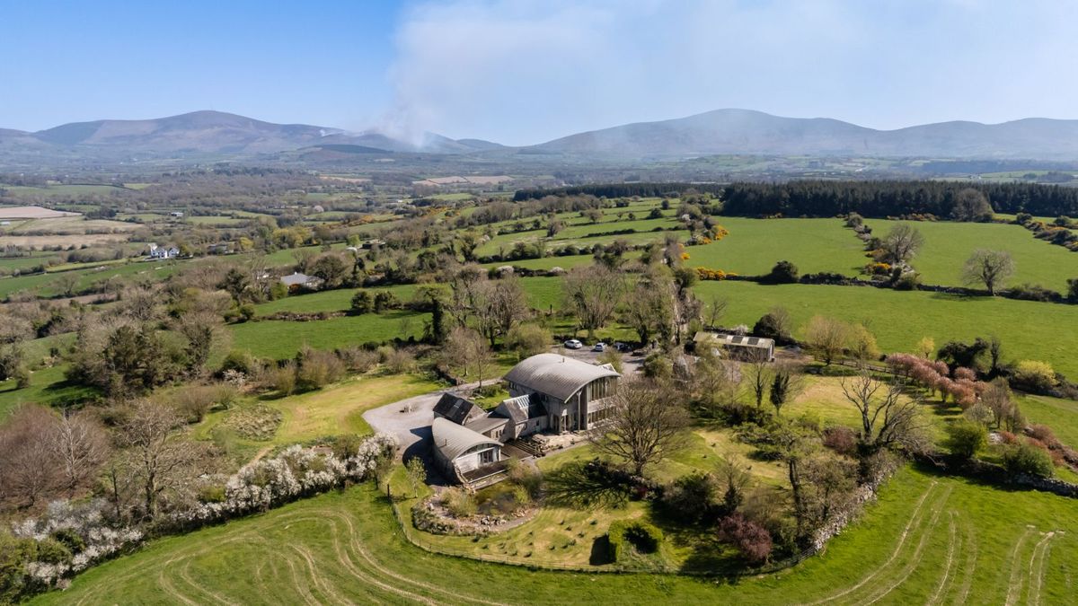 Renovated and Extended Farmhouse For Sale: Mount Coggill, Griffinstown, Borris, Co. Kilkenny Renovated and Extended Farmhouse For Sale: Mount Coggill, Griffinstown, Borris, Co. Kilkenny