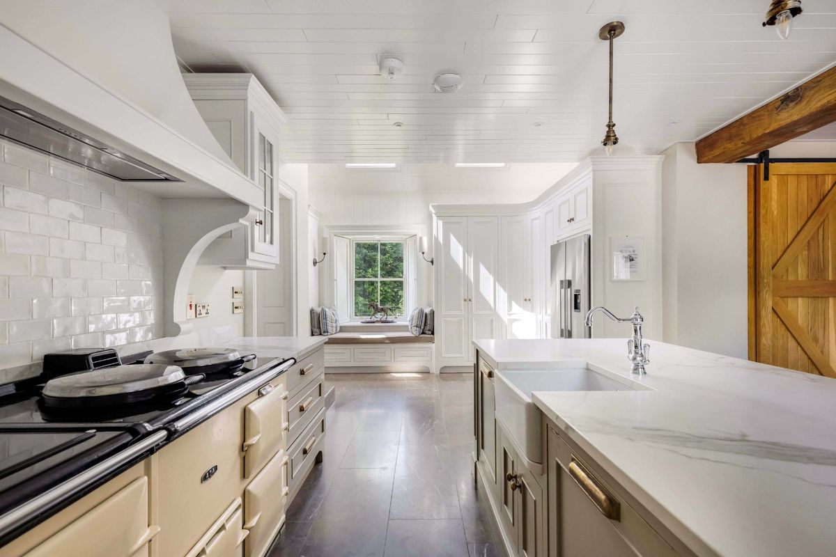 Restored period Residence For Sale: Mount Windsor House, Mountarmstrong, Donadea, Co. Kildare Restored period Residence For Sale: Mount Windsor House, Mountarmstrong, Donadea, Co. Kildare