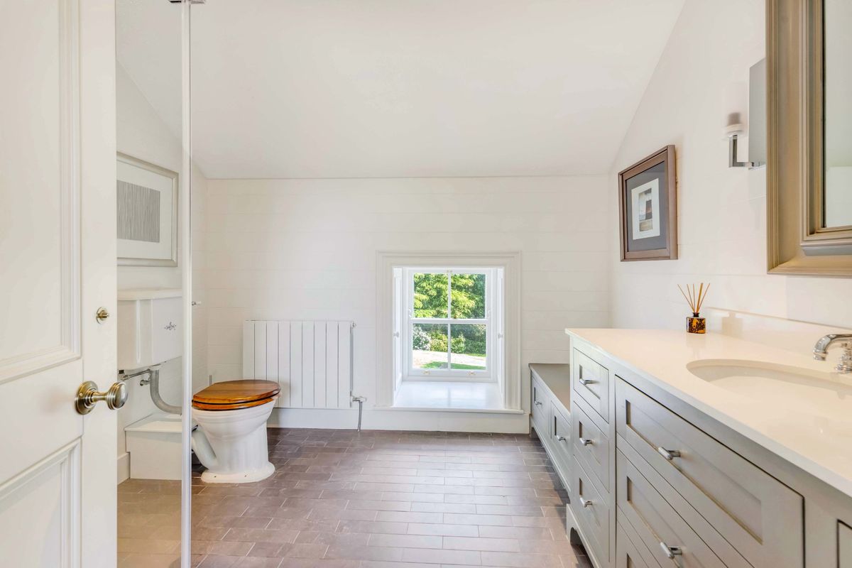 Restored period Residence For Sale: Mount Windsor House, Mountarmstrong, Donadea, Co. Kildare Restored period Residence For Sale: Mount Windsor House, Mountarmstrong, Donadea, Co. Kildare