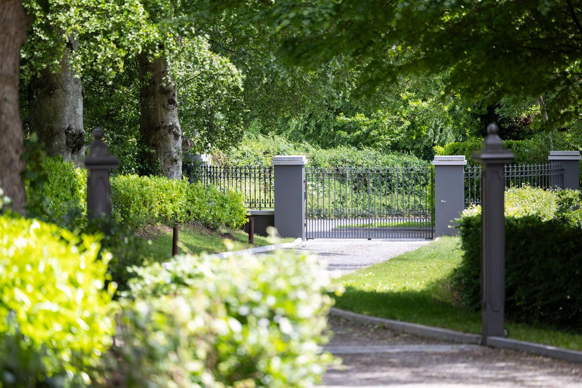 Restored period Residence For Sale: Mount Windsor House, Mountarmstrong, Donadea, Co. Kildare Restored period Residence For Sale: Mount Windsor House, Mountarmstrong, Donadea, Co. Kildare
