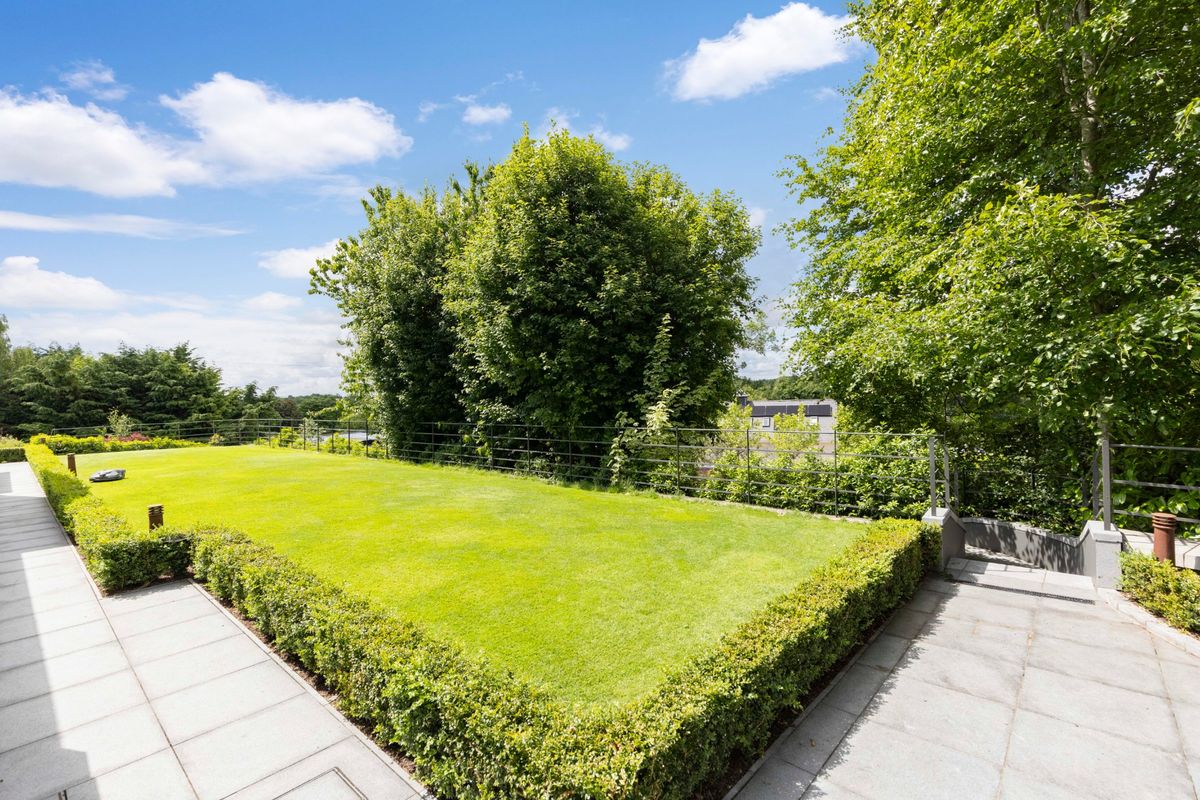 Restored period Residence For Sale: Mount Windsor House, Mountarmstrong, Donadea, Co. Kildare Restored period Residence For Sale: Mount Windsor House, Mountarmstrong, Donadea, Co. Kildare