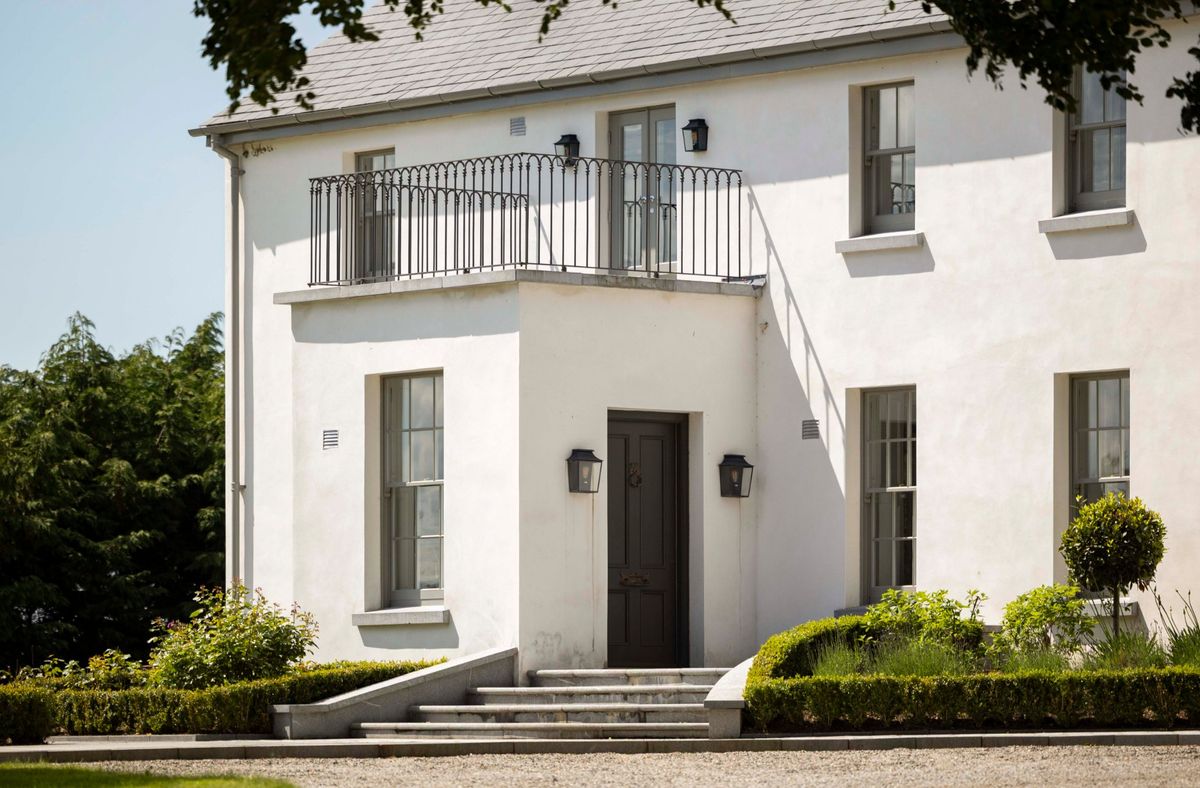 Restored period Residence For Sale: Mount Windsor House, Mountarmstrong, Donadea, Co. Kildare Restored period Residence For Sale: Mount Windsor House, Mountarmstrong, Donadea, Co. Kildare