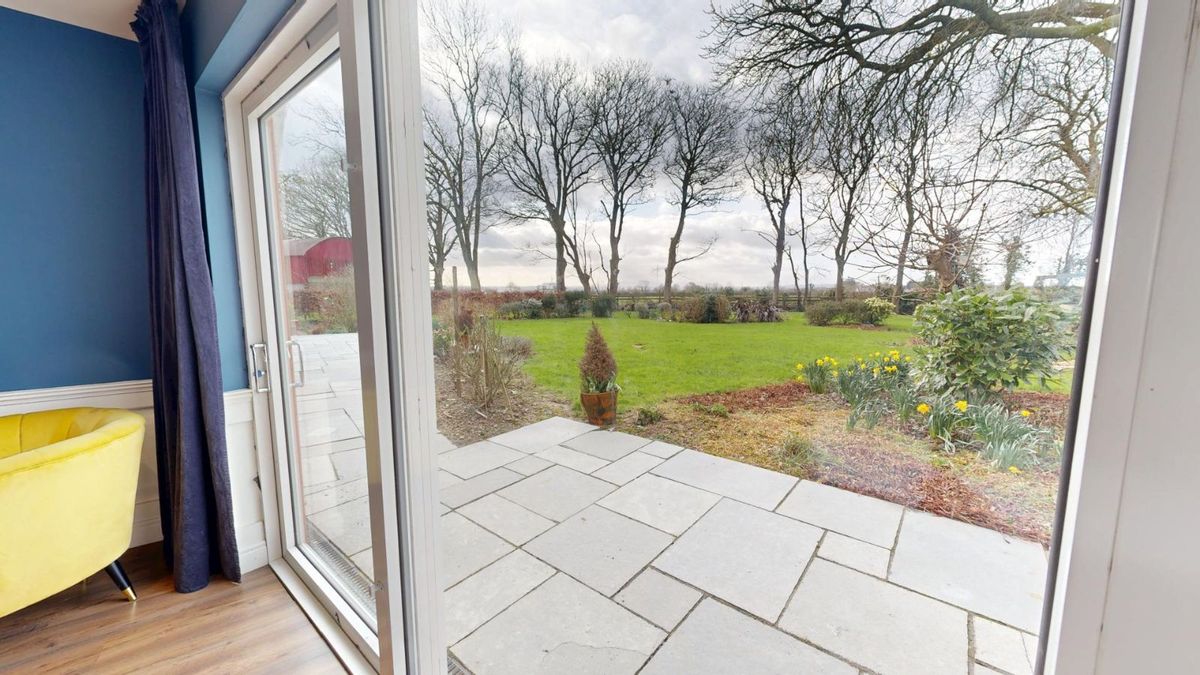 Family Home For Sale: Oldglass House, Ballacolla, Clough, Co. Laois Family Home For Sale: Oldglass House, Ballacolla, Clough, Co. Laois