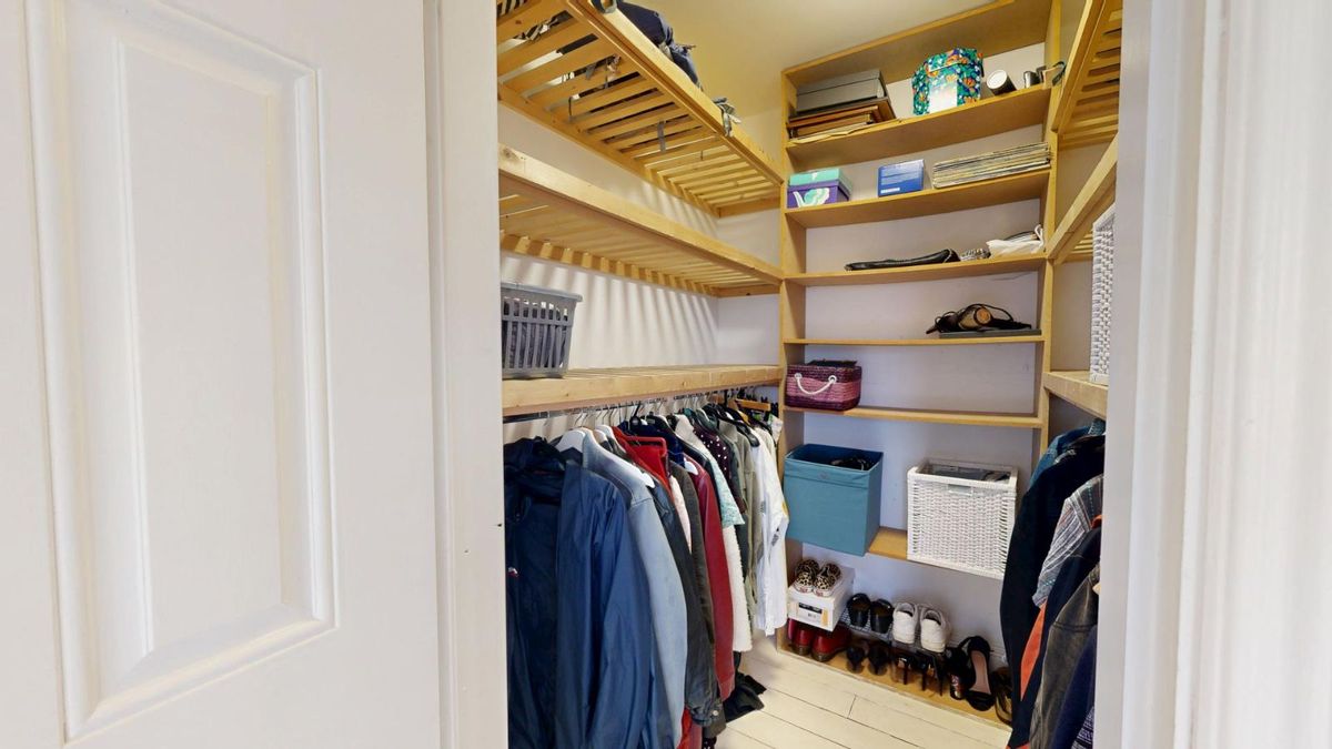 Family Home For Sale: Oldglass House, Ballacolla, Clough, Co. Laois Family Home For Sale: Oldglass House, Ballacolla, Clough, Co. Laois