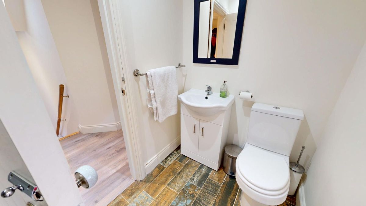 Family Home For Sale: Oldglass House, Ballacolla, Clough, Co. Laois Family Home For Sale: Oldglass House, Ballacolla, Clough, Co. Laois