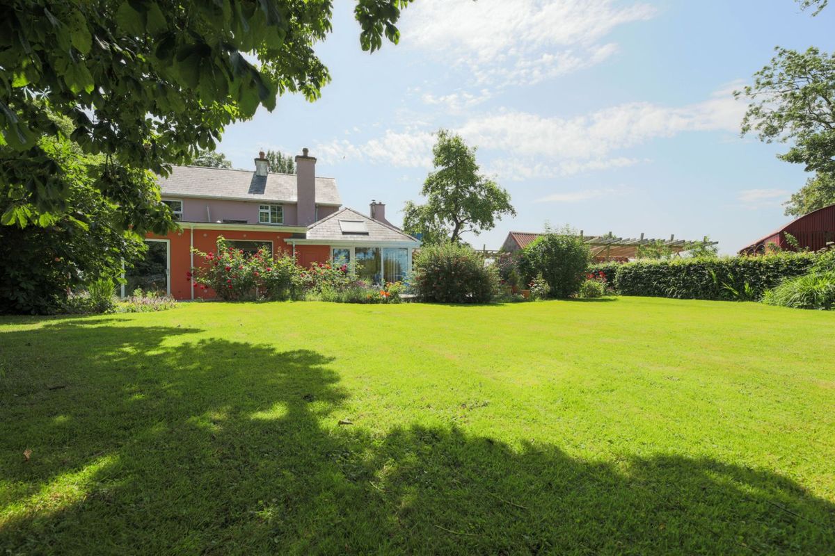 Family Home For Sale: Oldglass House, Ballacolla, Clough, Co. Laois Family Home For Sale: Oldglass House, Ballacolla, Clough, Co. Laois