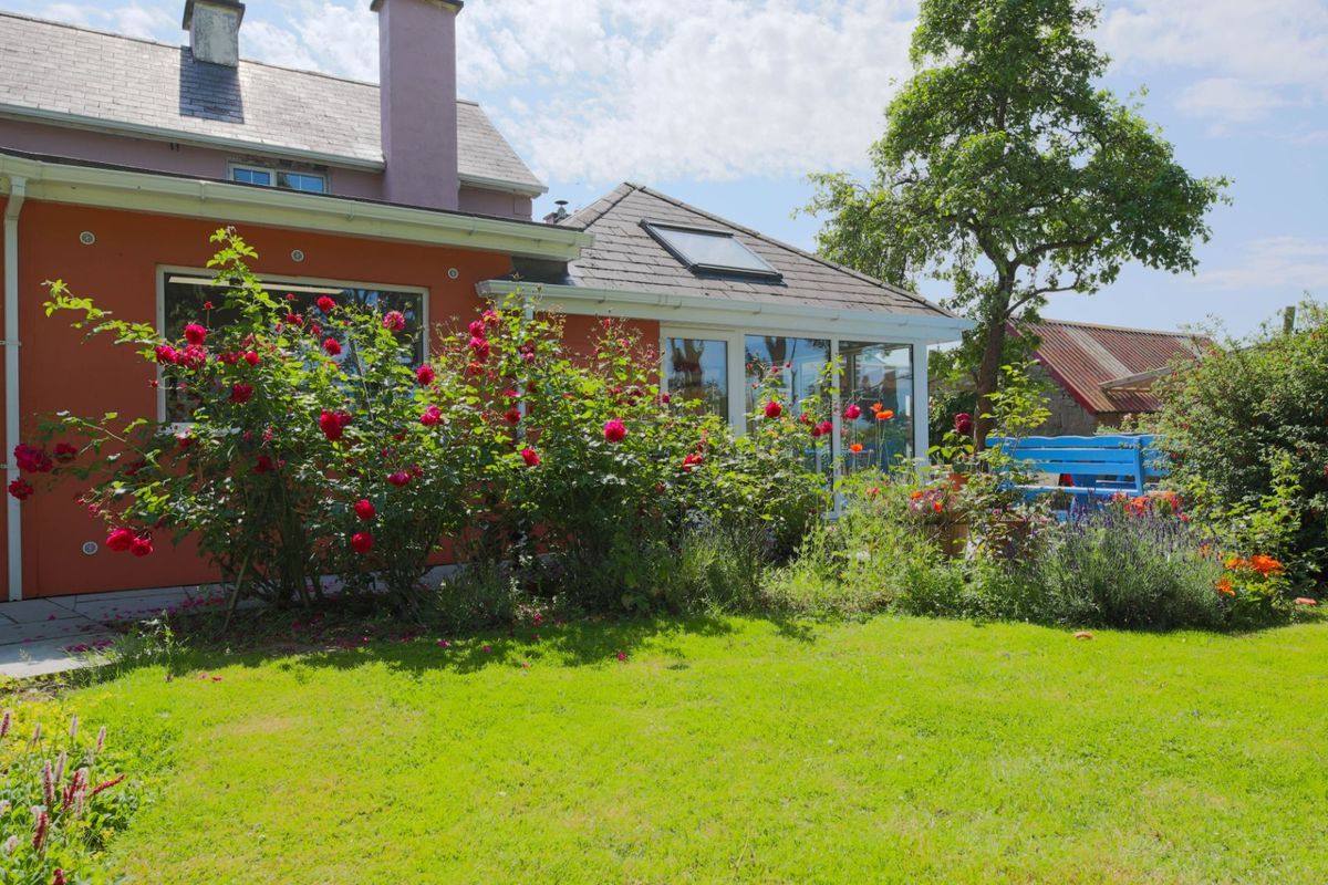 Family Home For Sale: Oldglass House, Ballacolla, Clough, Co. Laois Family Home For Sale: Oldglass House, Ballacolla, Clough, Co. Laois