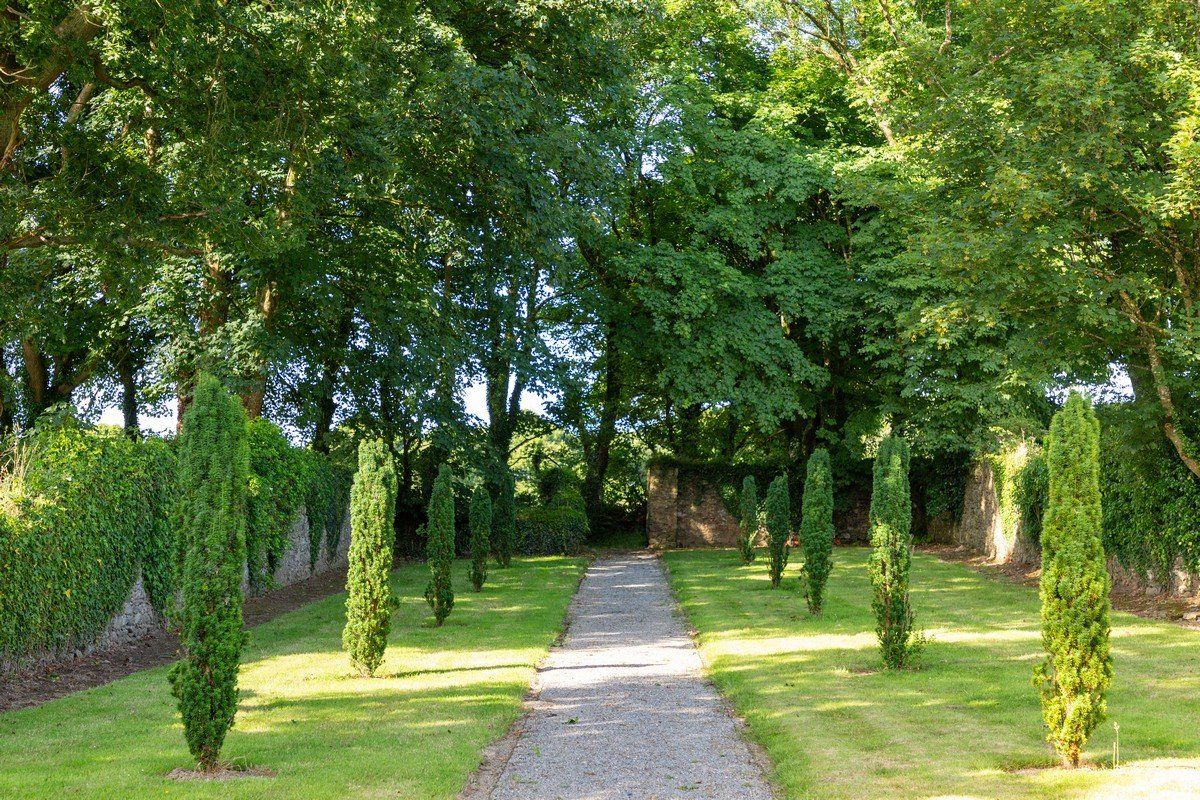 Regency Style Residence For Sale: Pembrokestown House, Gaulstown, Butlerstown, Co. Waterford Regency Style Residence For Sale: Pembrokestown House, Gaulstown, Butlerstown, Co. Waterford