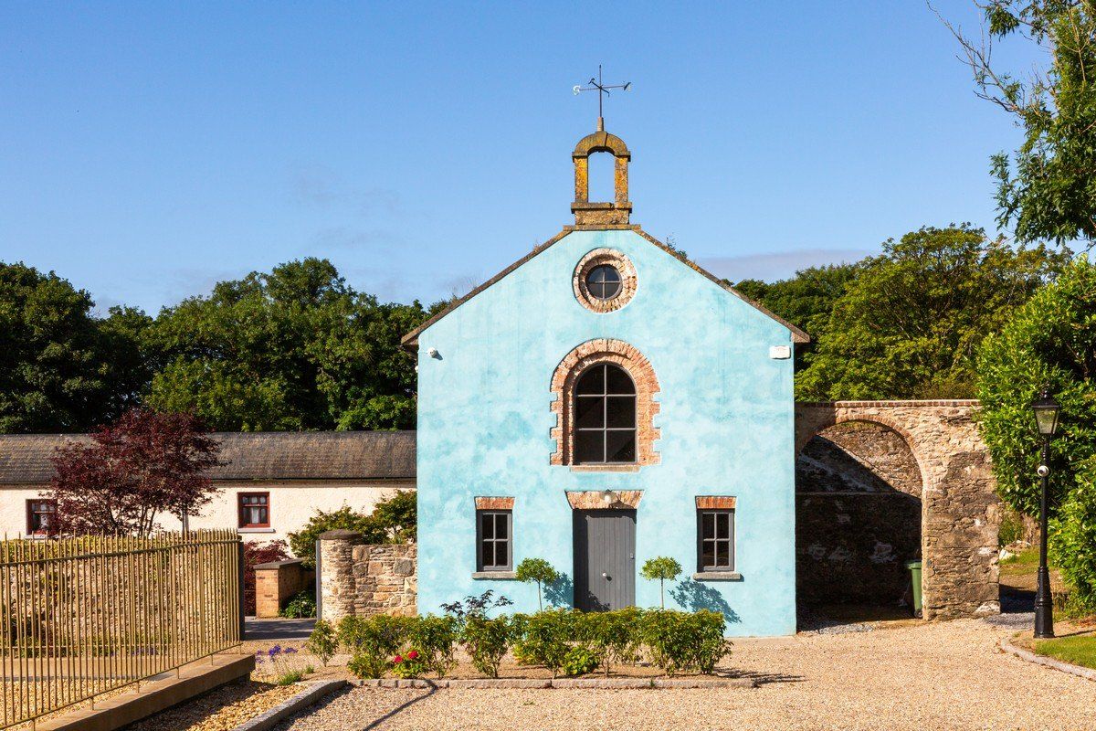 Regency Style Residence For Sale: Pembrokestown House, Gaulstown, Butlerstown, Co. Waterford Regency Style Residence For Sale: Pembrokestown House, Gaulstown, Butlerstown, Co. Waterford