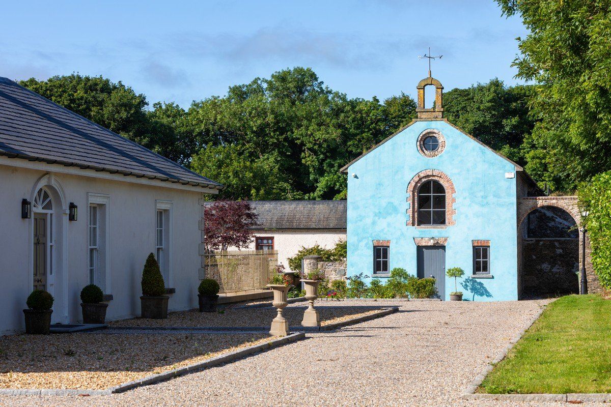 Regency Style Residence For Sale: Pembrokestown House, Gaulstown, Butlerstown, Co. Waterford Regency Style Residence For Sale: Pembrokestown House, Gaulstown, Butlerstown, Co. Waterford