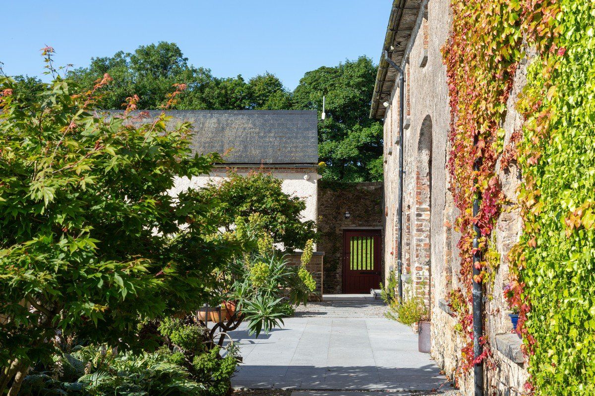 Regency Style Residence For Sale: Pembrokestown House, Gaulstown, Butlerstown, Co. Waterford Regency Style Residence For Sale: Pembrokestown House, Gaulstown, Butlerstown, Co. Waterford
