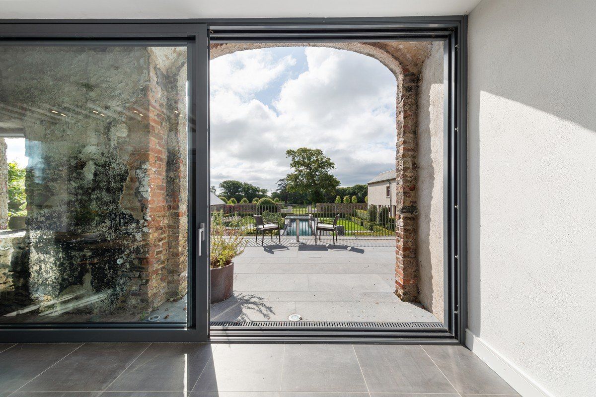 Regency Style Residence For Sale: Pembrokestown House, Gaulstown, Butlerstown, Co. Waterford Regency Style Residence For Sale: Pembrokestown House, Gaulstown, Butlerstown, Co. Waterford