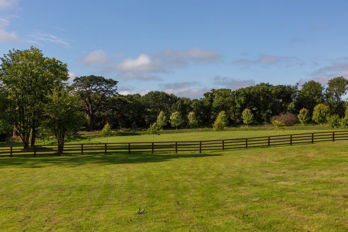 Regency Style Residence For Sale: Pembrokestown House, Gaulstown, Butlerstown, Co. Waterford Regency Style Residence For Sale: Pembrokestown House, Gaulstown, Butlerstown, Co. Waterford