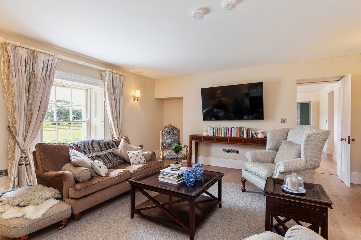 Regency Style Residence For Sale: Pembrokestown House, Gaulstown, Butlerstown, Co. Waterford Regency Style Residence For Sale: Pembrokestown House, Gaulstown, Butlerstown, Co. Waterford