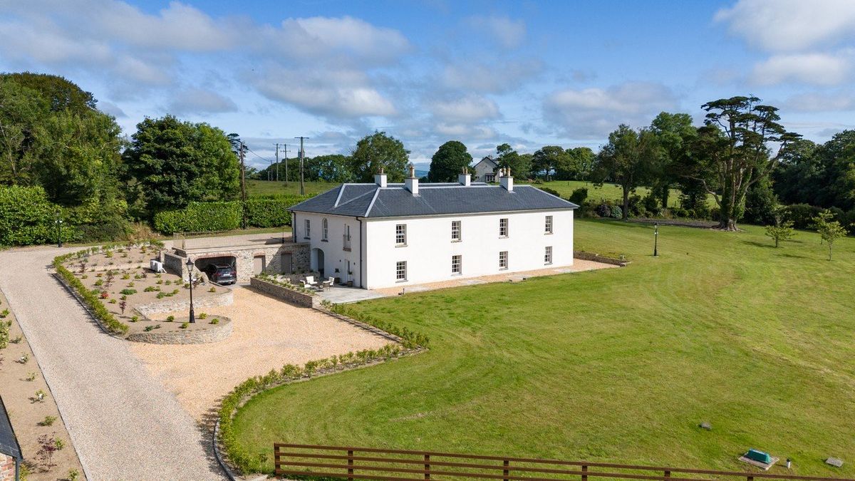 Regency Style Residence For Sale: Pembrokestown House, Gaulstown, Butlerstown, Co. Waterford Regency Style Residence For Sale: Pembrokestown House, Gaulstown, Butlerstown, Co. Waterford