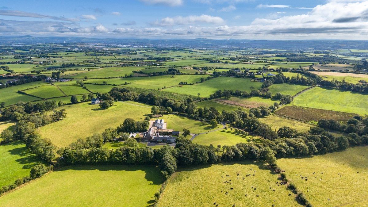 Regency Style Residence For Sale: Pembrokestown House, Gaulstown, Butlerstown, Co. Waterford Regency Style Residence For Sale: Pembrokestown House, Gaulstown, Butlerstown, Co. Waterford
