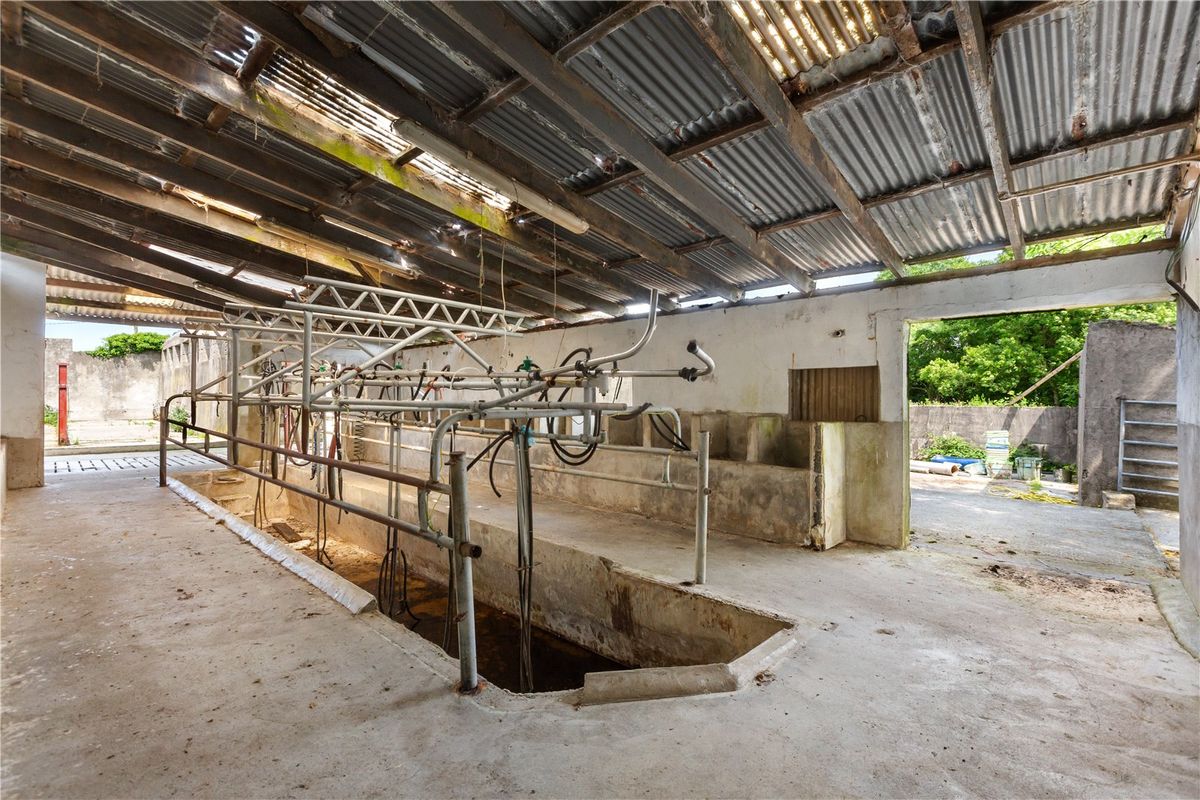 19th Century Farmhouse For Sale: Raheen House and Farm, Raheen, Killala, Co. Mayo 19th Century Farmhouse For Sale: Raheen House and Farm, Raheen, Killala, Co. Mayo