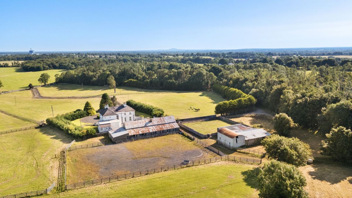 Historic Period House For Sale: Rathcline House & Farm, Rathcline, Lanesborough, Co. Longford Historic Period House For Sale: Rathcline House & Farm, Rathcline, Lanesborough, Co. Longford