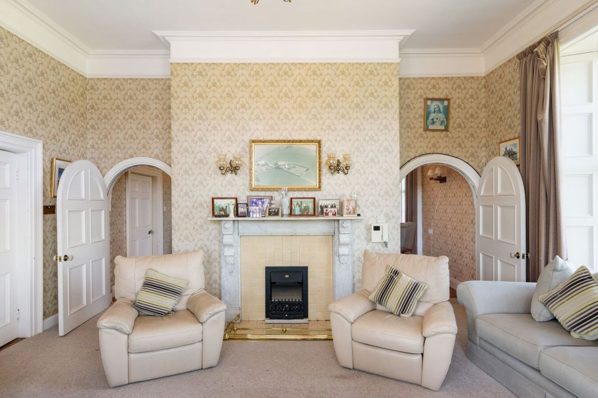 Historic Period House For Sale: Rathcline House & Farm, Rathcline, Lanesborough, Co. Longford Historic Period House For Sale: Rathcline House & Farm, Rathcline, Lanesborough, Co. Longford