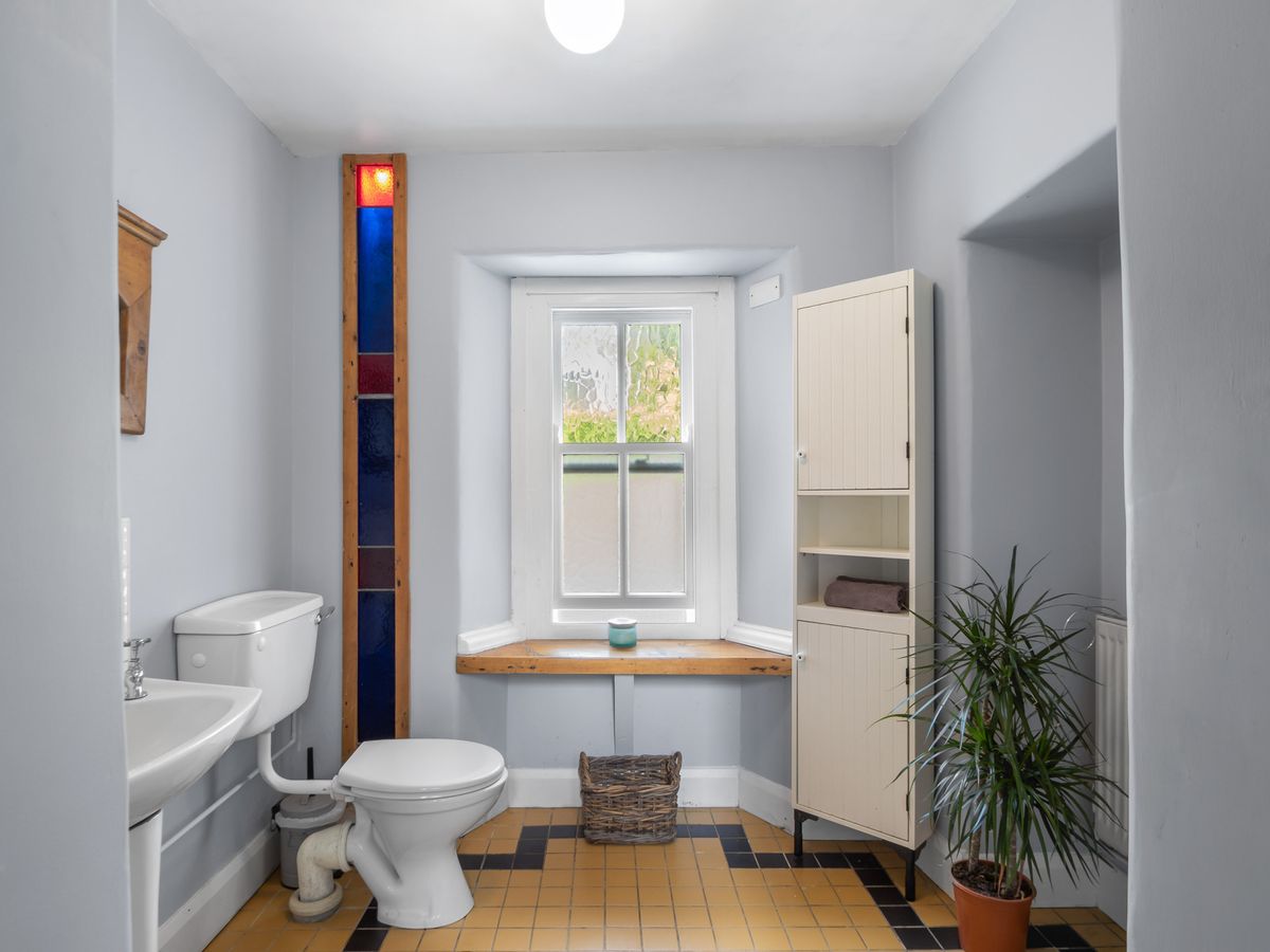 Georgian Property For Sale: Riverside House, Castlebar Road, Newport, Co. Mayo Georgian Property For Sale: Riverside House, Castlebar Road, Newport, Co. Mayo