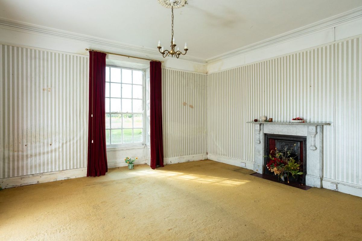 Georgian Residence For Sale: Riverview House, Mishells, Bandon, Co. Cork Georgian Residence For Sale: Riverview House, Mishells, Bandon, Co. Cork