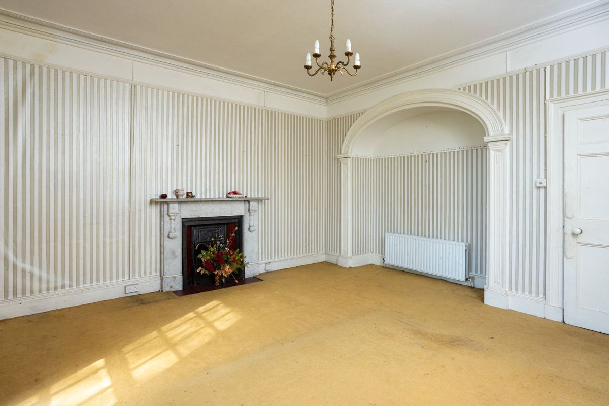 Georgian Residence For Sale: Riverview House, Mishells, Bandon, Co. Cork Georgian Residence For Sale: Riverview House, Mishells, Bandon, Co. Cork