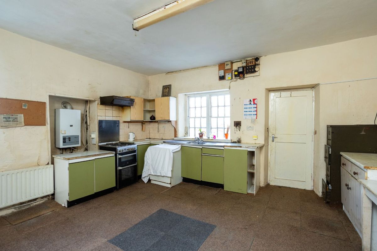 Georgian Residence For Sale: Riverview House, Mishells, Bandon, Co. Cork Georgian Residence For Sale: Riverview House, Mishells, Bandon, Co. Cork