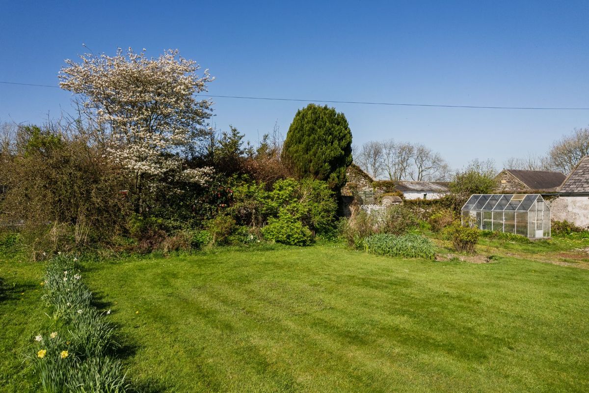 Georgian Residence For Sale: Riverview House, Mishells, Bandon, Co. Cork Georgian Residence For Sale: Riverview House, Mishells, Bandon, Co. Cork