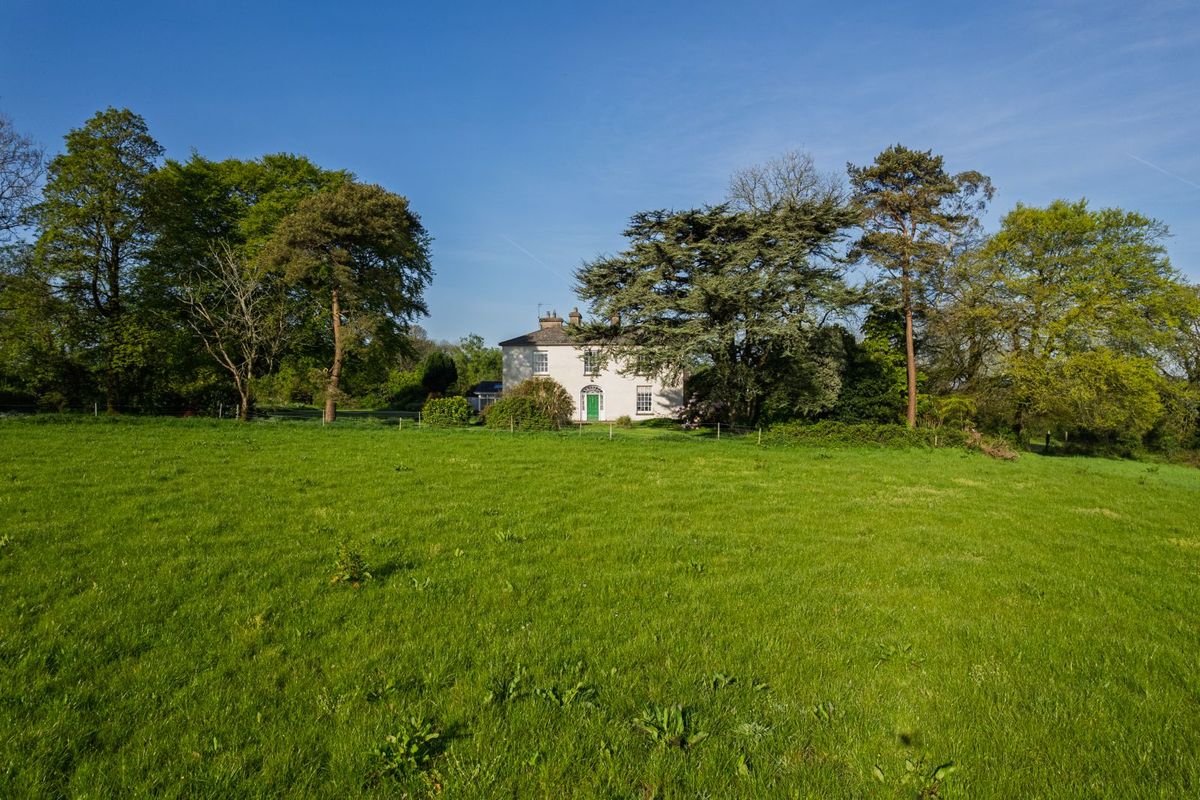Georgian Residence For Sale: Riverview House, Mishells, Bandon, Co. Cork Georgian Residence For Sale: Riverview House, Mishells, Bandon, Co. Cork