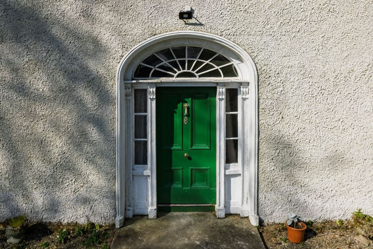 Georgian Residence For Sale: Riverview House, Mishells, Bandon, Co. Cork Georgian Residence For Sale: Riverview House, Mishells, Bandon, Co. Cork