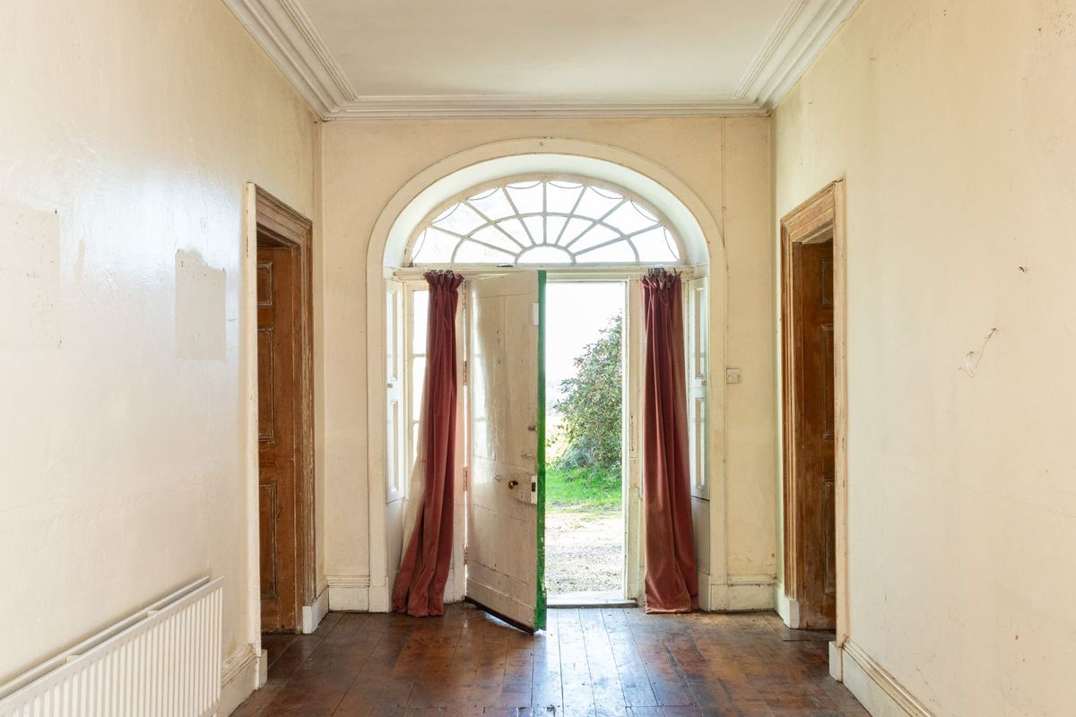 Georgian Residence For Sale: Riverview House, Mishells, Bandon, Co. Cork Georgian Residence For Sale: Riverview House, Mishells, Bandon, Co. Cork