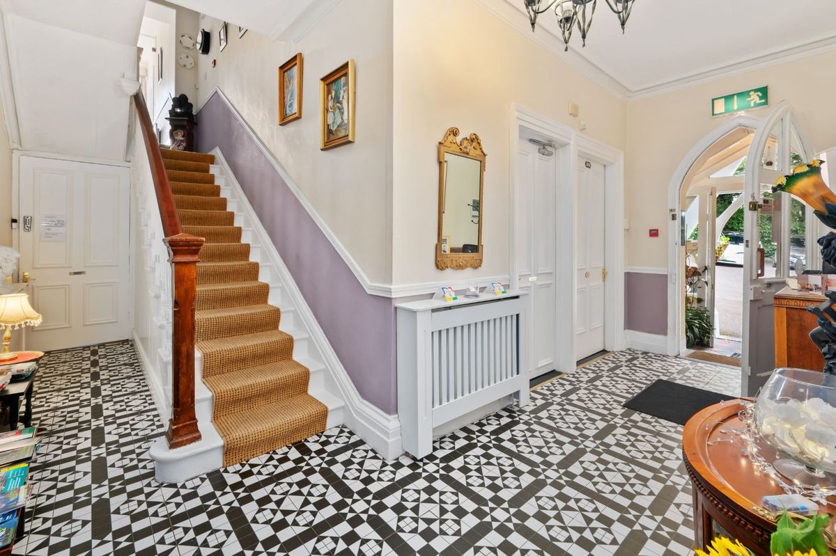 Victorian Property For Sale: Robin Hill, Lake Road, Cobh, Co. Cork Victorian Property For Sale: Robin Hill, Lake Road, Cobh, Co. Cork