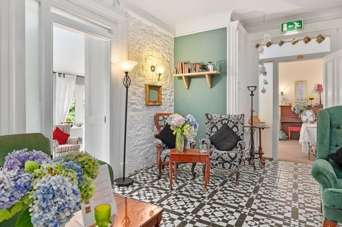 Victorian Property For Sale: Robin Hill, Lake Road, Cobh, Co. Cork Victorian Property For Sale: Robin Hill, Lake Road, Cobh, Co. Cork