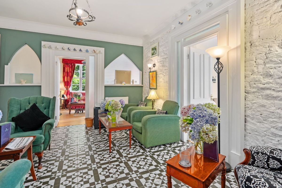 Victorian Property For Sale: Robin Hill, Lake Road, Cobh, Co. Cork Victorian Property For Sale: Robin Hill, Lake Road, Cobh, Co. Cork