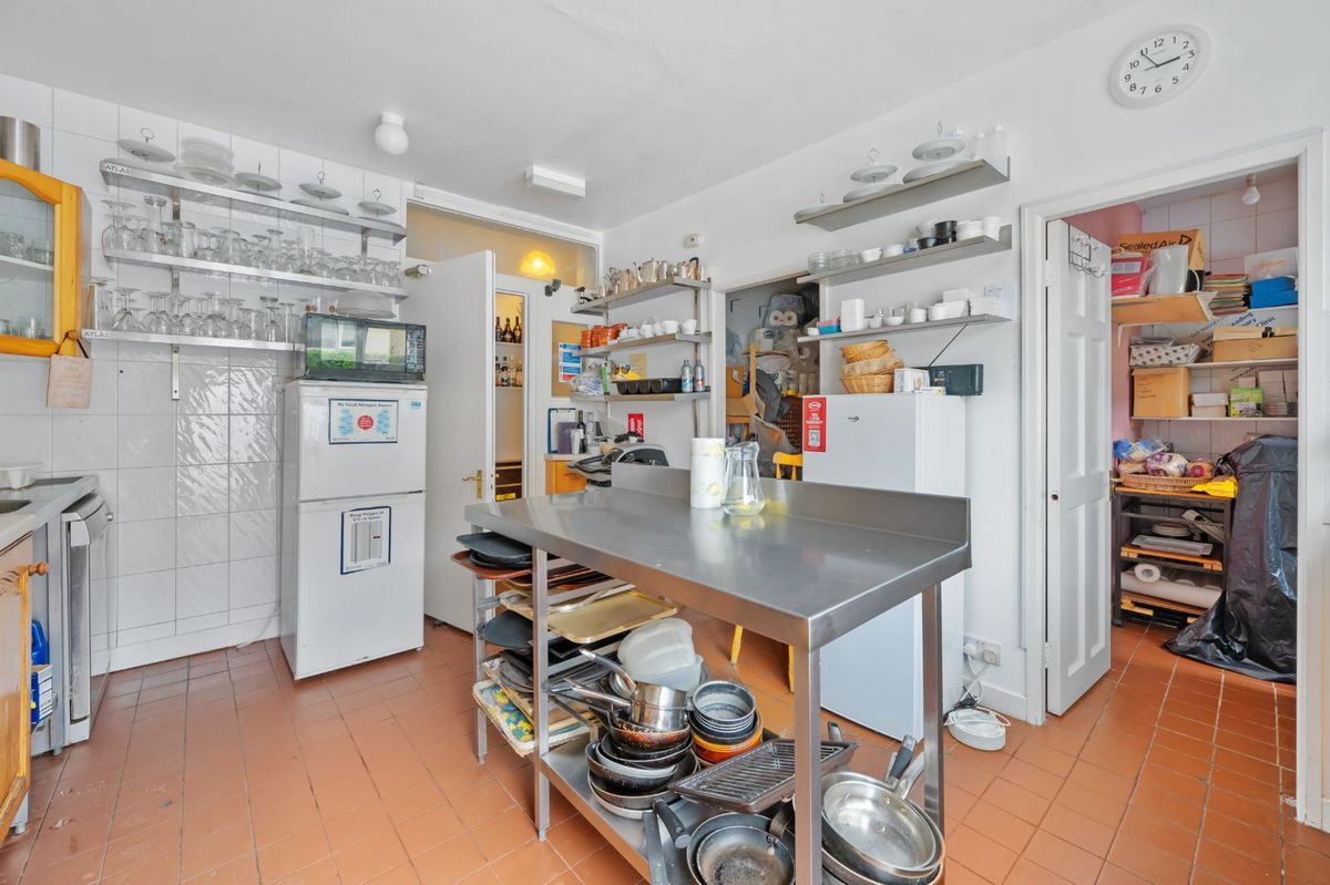 Victorian Property For Sale: Robin Hill, Lake Road, Cobh, Co. Cork Victorian Property For Sale: Robin Hill, Lake Road, Cobh, Co. Cork