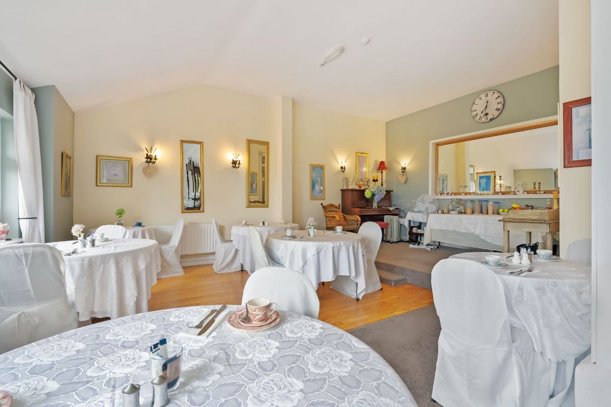 Victorian Property For Sale: Robin Hill, Lake Road, Cobh, Co. Cork Victorian Property For Sale: Robin Hill, Lake Road, Cobh, Co. Cork