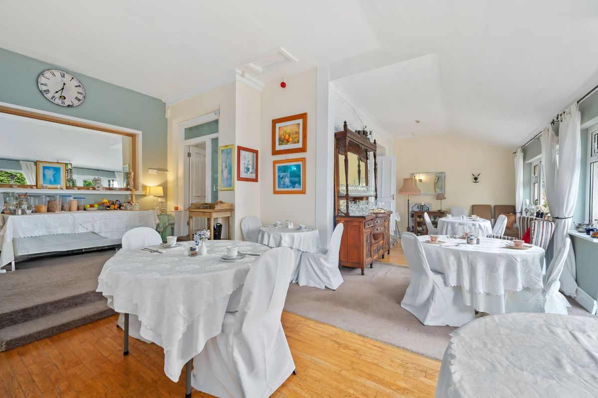 Victorian Property For Sale: Robin Hill, Lake Road, Cobh, Co. Cork Victorian Property For Sale: Robin Hill, Lake Road, Cobh, Co. Cork