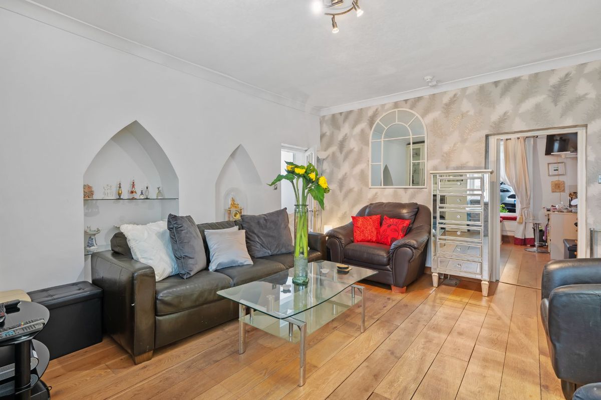 Victorian Property For Sale: Robin Hill, Lake Road, Cobh, Co. Cork Victorian Property For Sale: Robin Hill, Lake Road, Cobh, Co. Cork