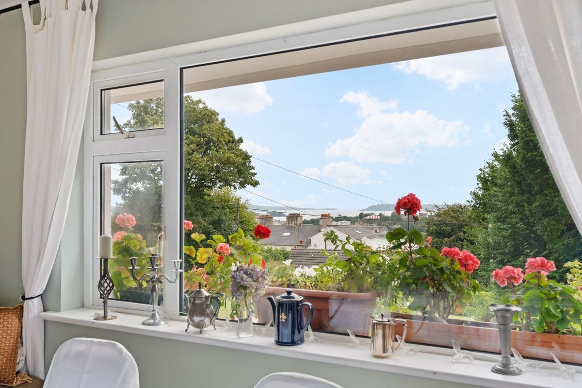 Victorian Property For Sale: Robin Hill, Lake Road, Cobh, Co. Cork Victorian Property For Sale: Robin Hill, Lake Road, Cobh, Co. Cork