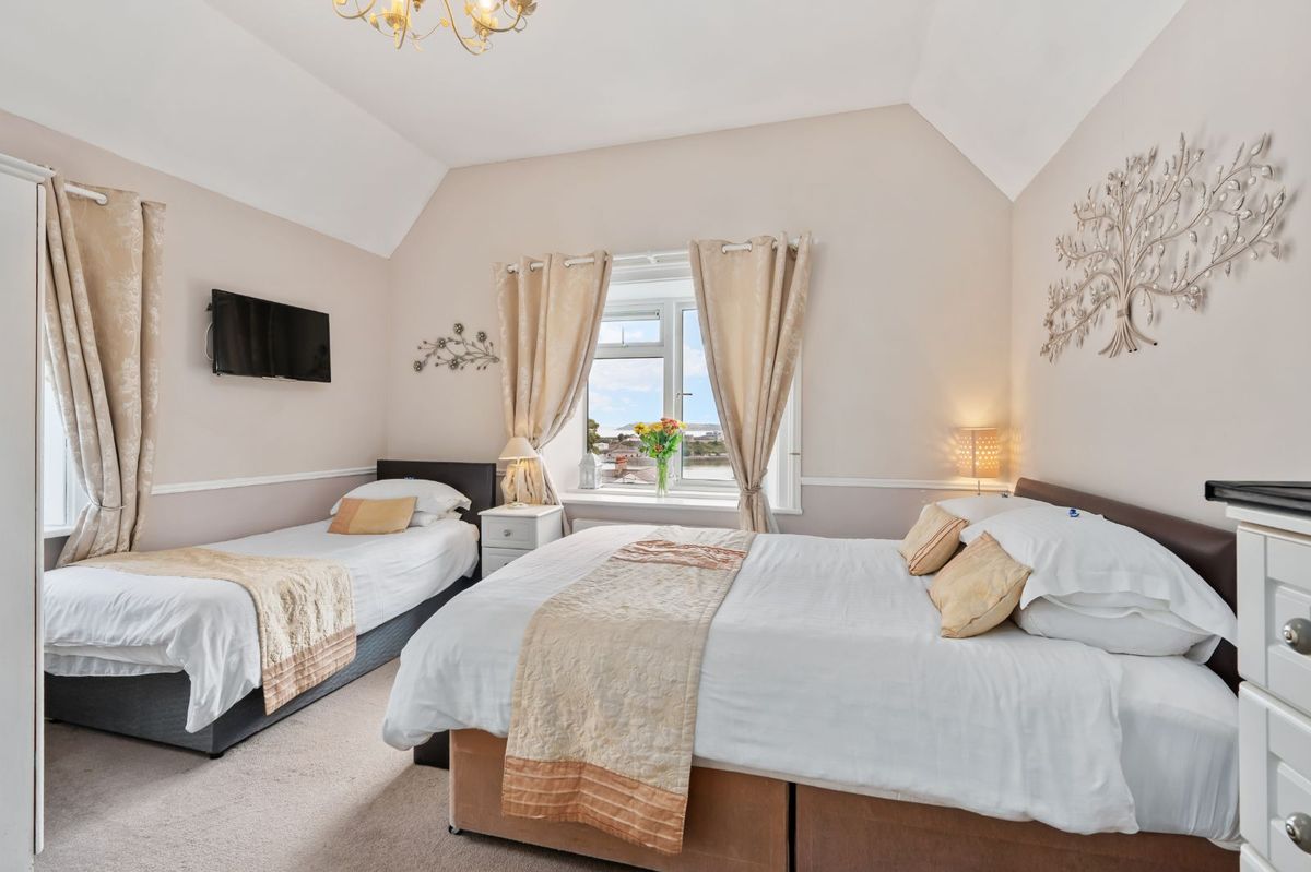 Victorian Property For Sale: Robin Hill, Lake Road, Cobh, Co. Cork Victorian Property For Sale: Robin Hill, Lake Road, Cobh, Co. Cork