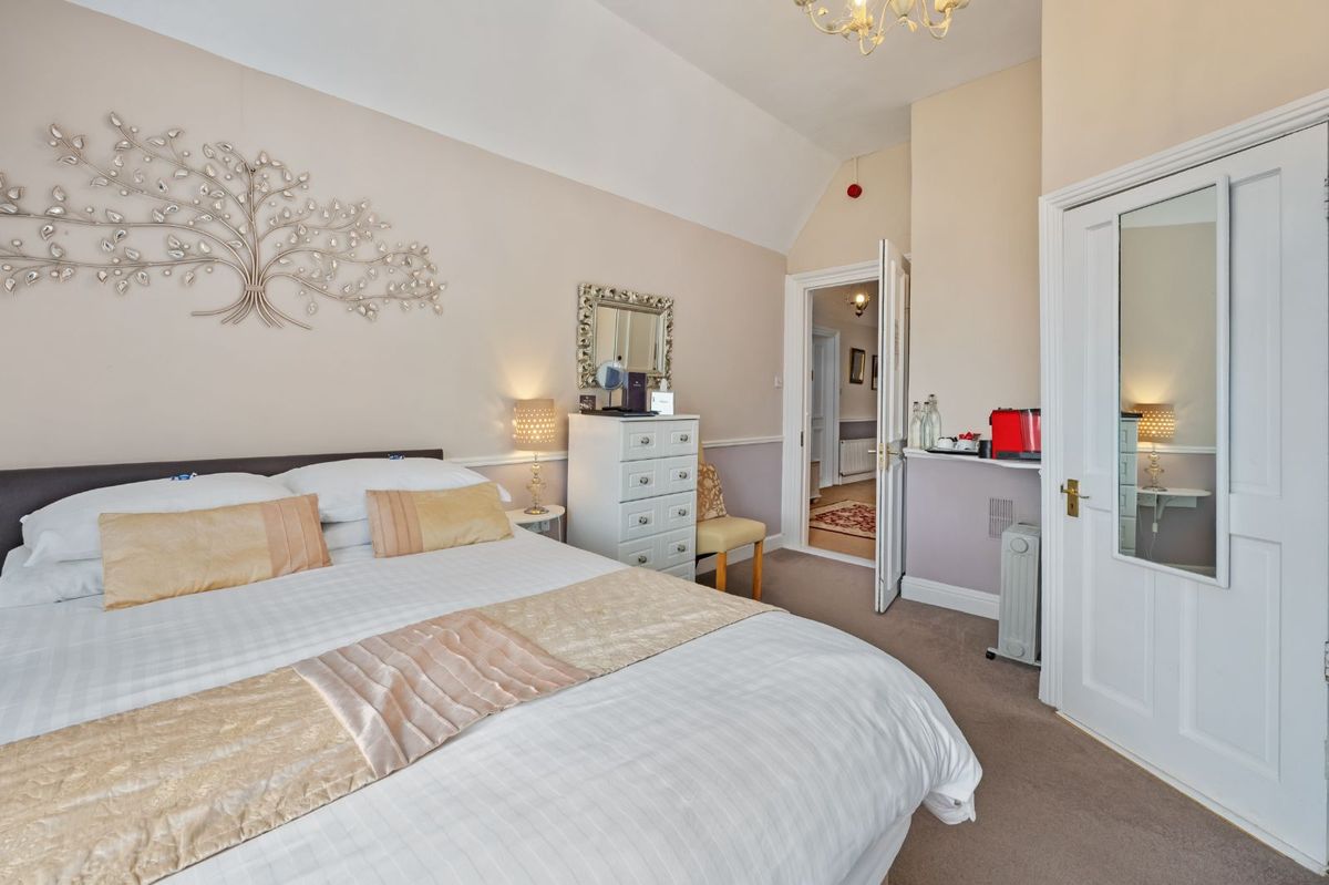 Victorian Property For Sale: Robin Hill, Lake Road, Cobh, Co. Cork Victorian Property For Sale: Robin Hill, Lake Road, Cobh, Co. Cork